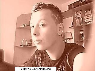 serios :hi:  :razz: poze cu pizdele) din m4!!!!